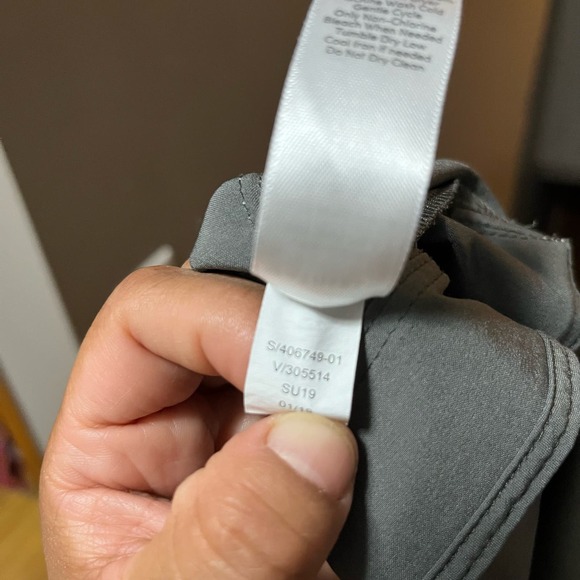 Athleta Ascender Shorts Galactic‎ Grey size 6 - Picture 5 of 5